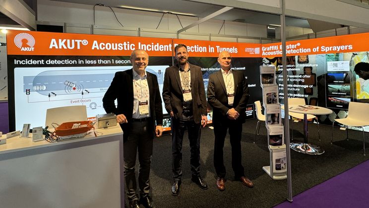 Franz Graf, Moritz Fišer and Rudolf Prochazka at the AKUT® booth, Credit: JOANNEUM RESEARCH