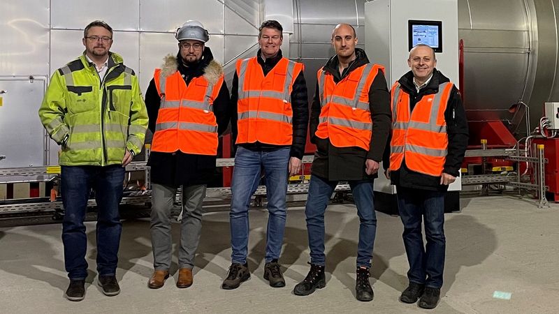 Foto: JOANNEUM RESEARCH, (v.l.n.r.) Die Delegation von SPIE in einer der Lüftungskavernen des Tunnel Gleinalm: Andreas Ogris (SPIE Dürr Austria), Jonathan Debeve (SPIE Belgium), Gerald Koenis (SPIE Nederland), Peter van Leeuwen (SPIE Nederland), Franz Graf (JOANNEUM RESEARCH DIGITAL)